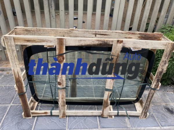 KÍNH CHẮN GIÓ SAU XE KIA RIO 2012