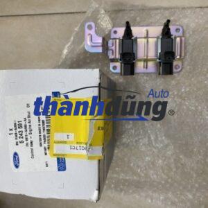 VAN ĐÓNG MỞ CHÂN KHÔNG FORD FOCUS