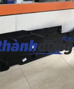 CHẮN BÙN GẦM MÁY MERCEDES E200