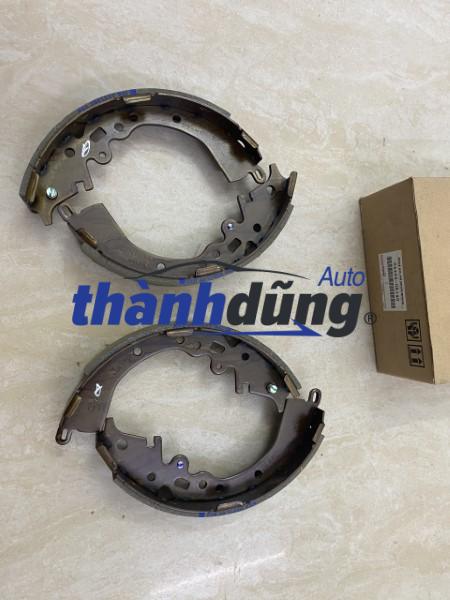GUỐC (MÁ) PHANH SAU TOYOTA INNOVA 2023