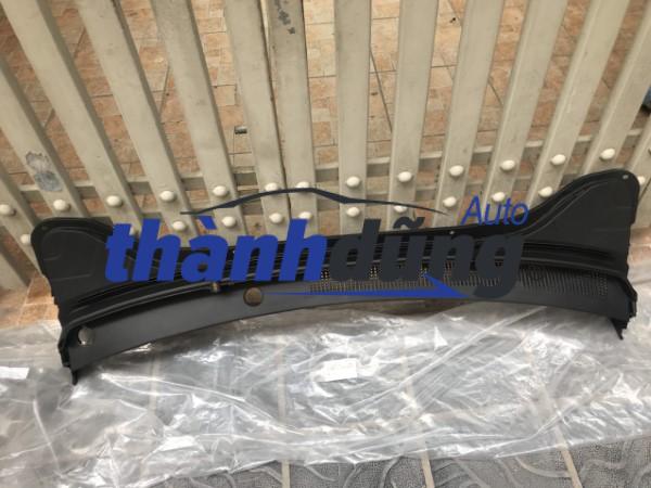 ỐP CHÂN KÍNH CHẮN GIÓ TRƯỚC HYUNDAI ELANTRA 2017