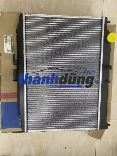 KÉT NƯỚC XE NISSAN URVAN NV350