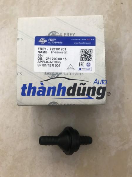 VAN HƠI THỪA (PCV) XE MERCEDES C200