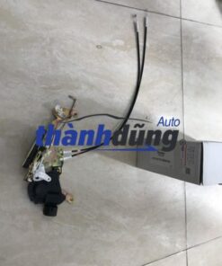 Ổ NGẬM KHÓA CỬA SAU XE TOYOTA ALTIS 2017