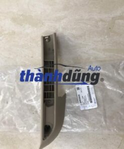 TAY MỞ CỬA TRONG XE CHEVROLET CAPTIVA 2010