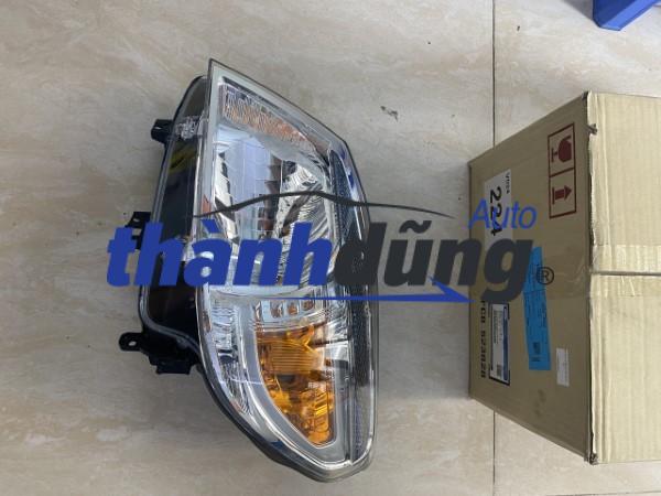 ĐÈN PHA PHẢI XE FORD EVEREST 2009