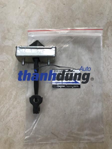 hạn chế cánh cửa sau phải mazda 3