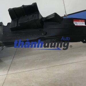 chắn bùn tai xe toyota rush