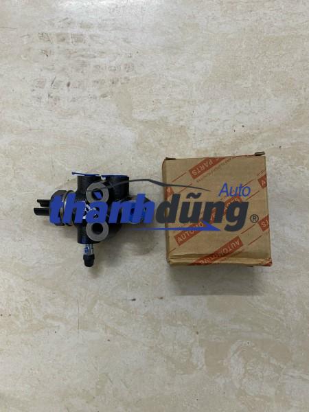 CHIA DẦU PHANH TOYOTA HIACE 2005