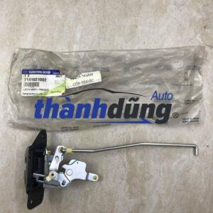 Ổ NGẬM CỐP HẬU SSANGYONG STAVIC 2004