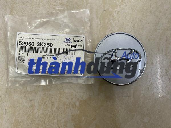 LOGO MÂM ĐÚC HYUNDAI ELANTRA | 52960-3K250