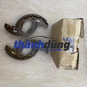 guốc phanh sau nissan navara