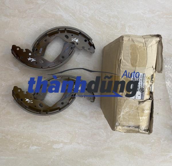 guốc phanh sau nissan navara