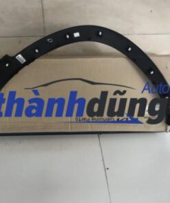 ốp phồng tai xe trước xe hyundai santafe 2019