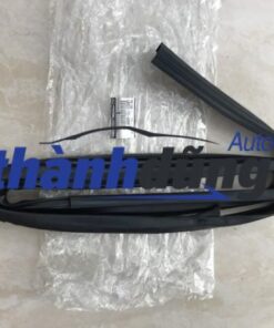 gioăng kính cửa sau phải ford ranger