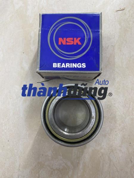 bi may ơ sau nissan terra