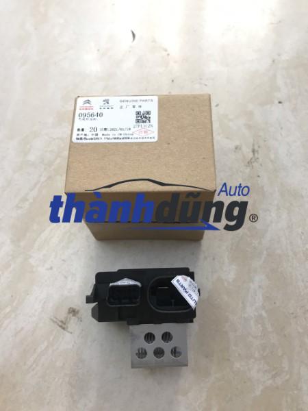 trở quạt két nước peugeot 307