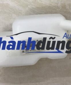 bình nước xịt kính hyundai hd78