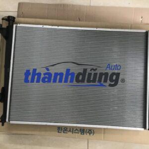 két nước xe hyundai santafe