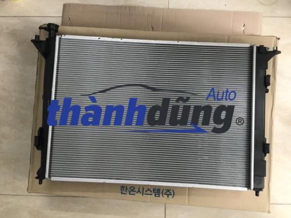 két nước xe hyundai santafe