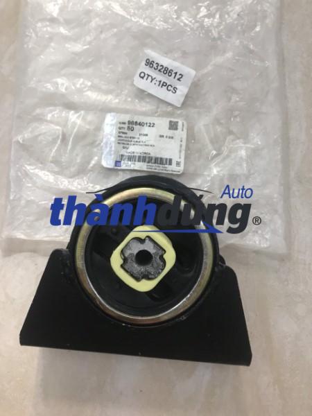 chân máy trước daewoo mangus 2.0