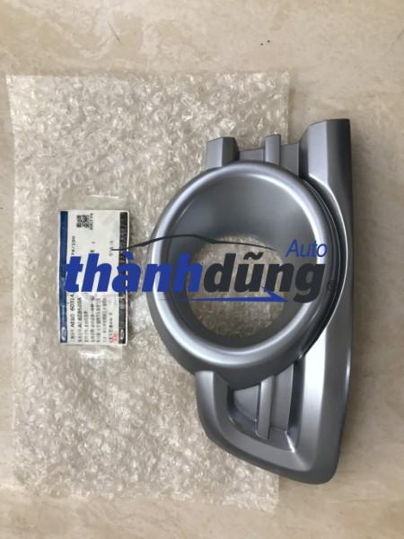 ốp đèn gầm ford everest