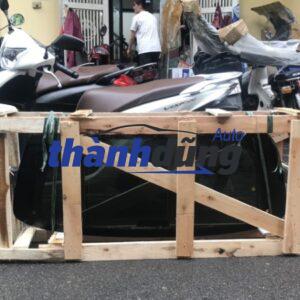 kính cốp hậu xe hyundai santafe