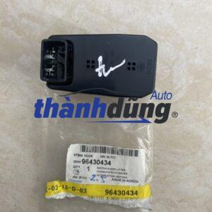công tắc nâng kính trước phụ daweoo magnus