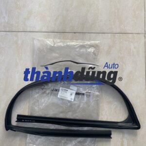 gioăng lên kính mazda 3 2015