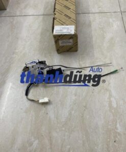 ổ ngậm cốp hậu xe toyota fortuner 2010