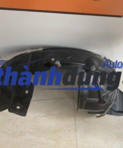 chắn bùn lòng dè trước trái mazda 2