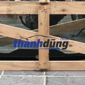 kính chắn gió sau ford ecosport