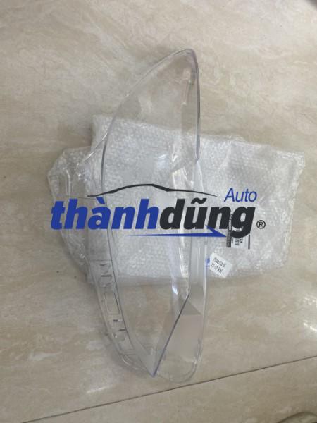 vỏ mặt đèn pha phải mazda 6 2017