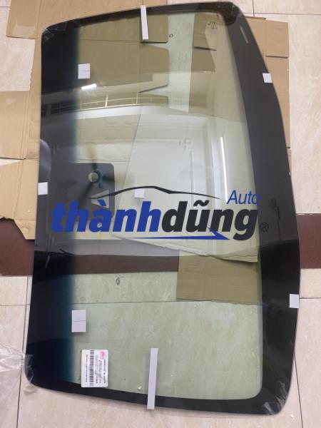 kính chắn gió trước chevrolet trailblazer 2019