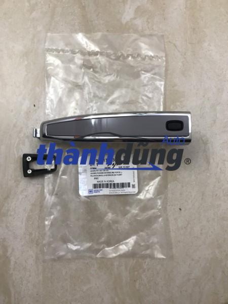 tay mở cửa ngoài trước phải chevrolet captiva