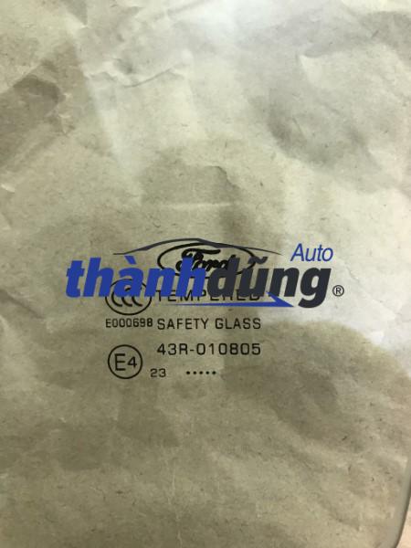 kính cánh cửa trước ford fiesta 2014