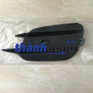 ốp đèn gầm phải mercedes e350 2018