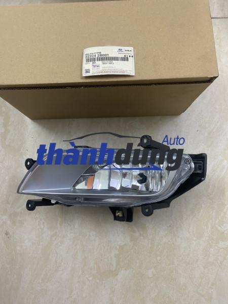 đèn gầm phải hyundai starex 2007