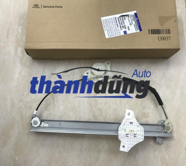 compa lên kính trước phải hyundai accent 2021