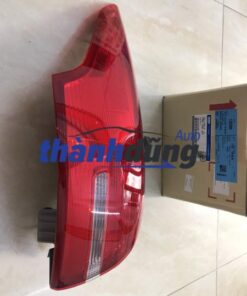 đèn hậu trái ford focus 2018