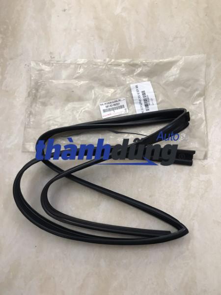 gioăng trượt kính sau phải toyota camry