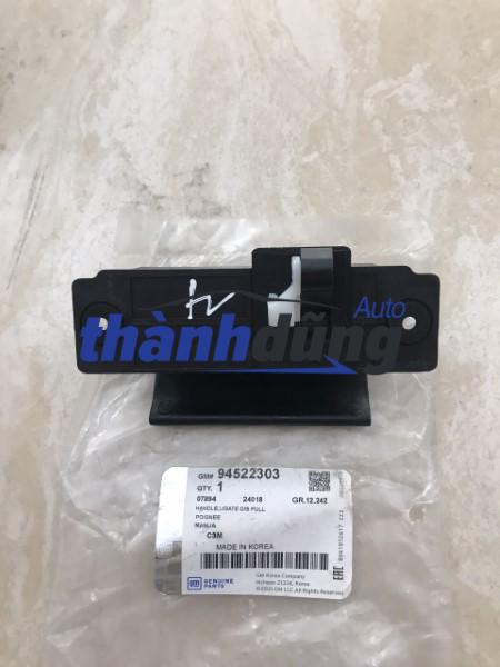 tay mở cốp hậu chevrolet spark m300 2013