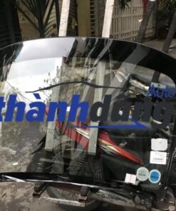 kính chắn gió trước xe nissan rogue 2017