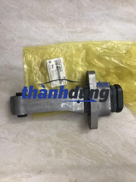 cao su chân máy số 8 kia sedona 2015