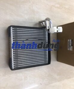 dàn lạnh trong xe nissan almera 2021