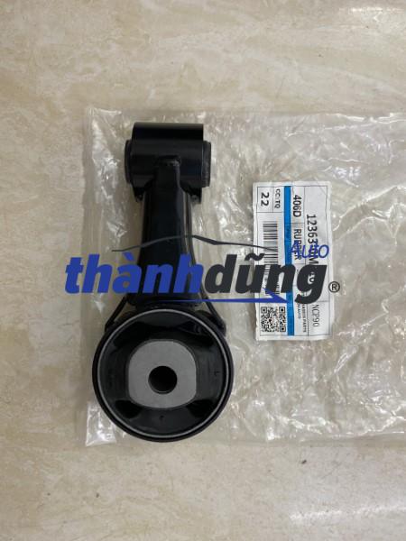 cao su chân máy số 8 toyota vios 2010