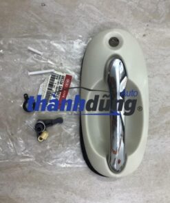 tay mở cửa ngoài phụ kia carnival 2002