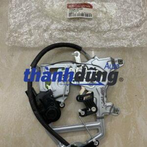 Ổ NGẬM CỬA LÙA HYUNDAI SOLATI 2018-2023 | 8143059000