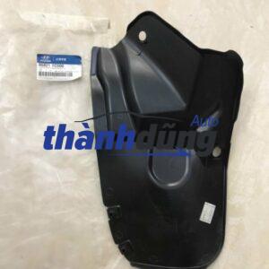 CHẮN BÙN LÒNG DÈ SAU XE HYUNDAI GETZ 2007 | 868211C500