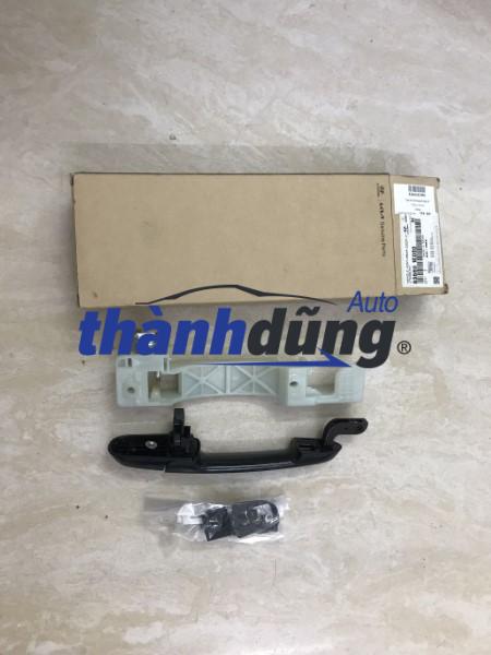 tay mở cửa ngoài phải hyundai verna 2007